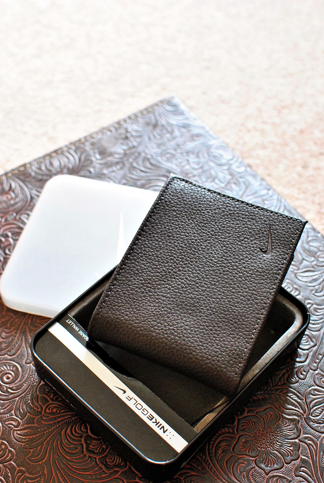 nike leather wallet