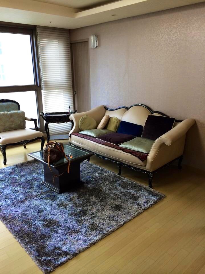 The Beauchamp's Go Abroad! Our Korean Apartment!