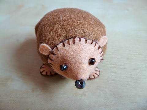 DIY Porcupine Pincushion