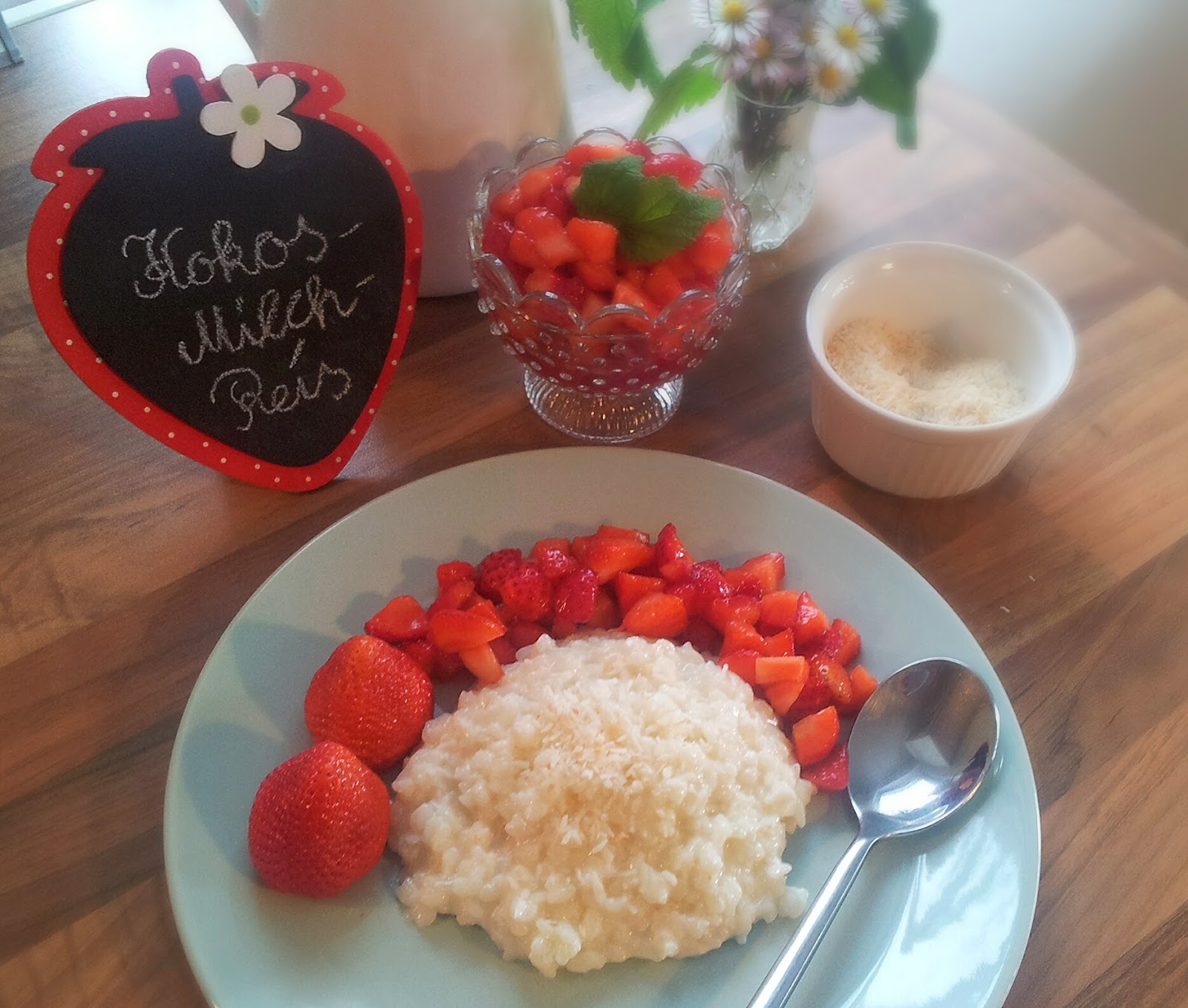Jankes*Soulfood : Kokos-Milchreis mit frischen Erdbeeren