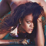 Rihanna nua na revista Lui 0