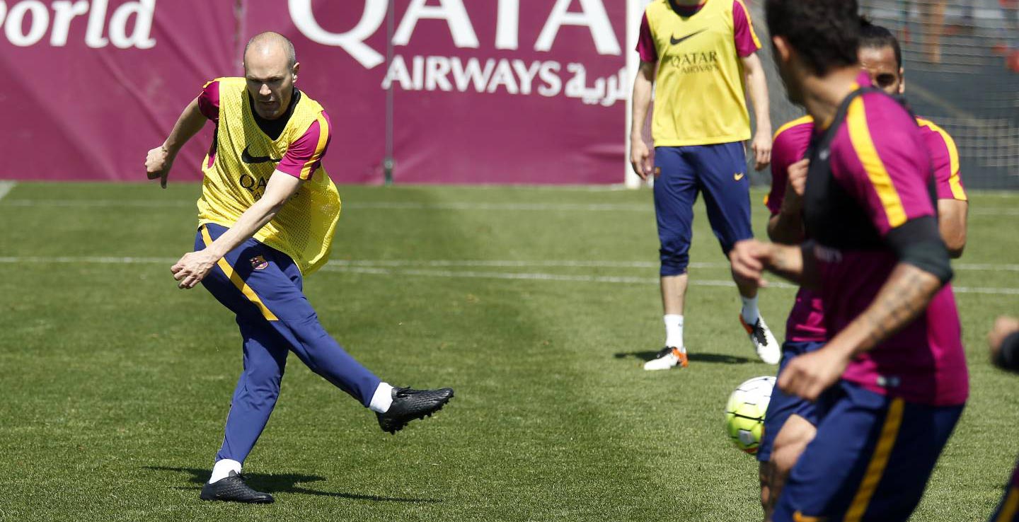 Iniesta Trains in Blackout Next-Gen Nike Magista Opus Boots - Footy Headlines