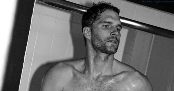 Check On It: Tomas Skoloudik Naked 2