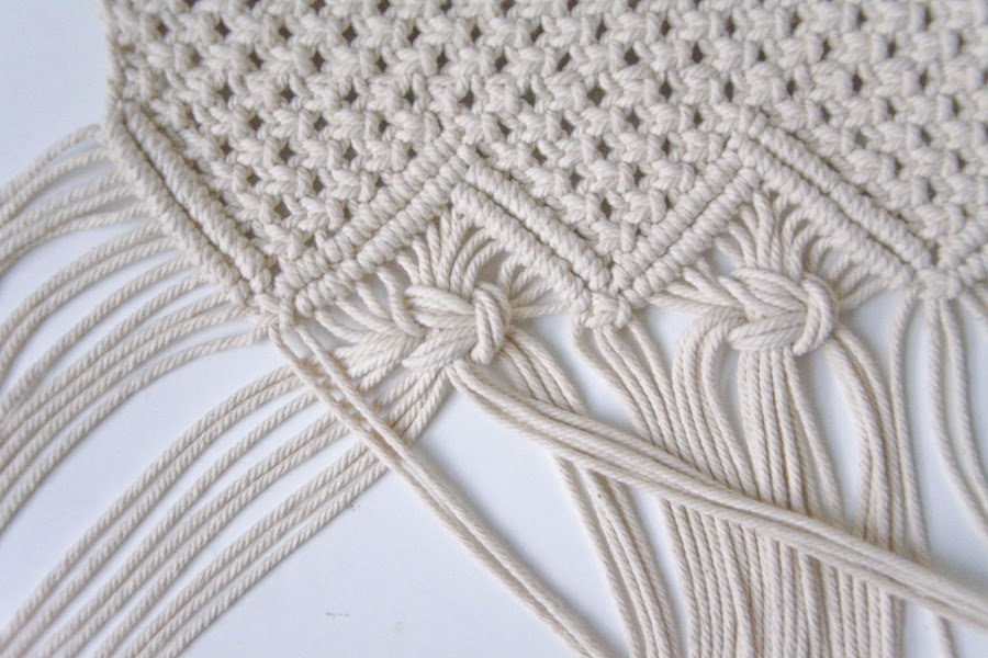 Remate con nudo de festón doble