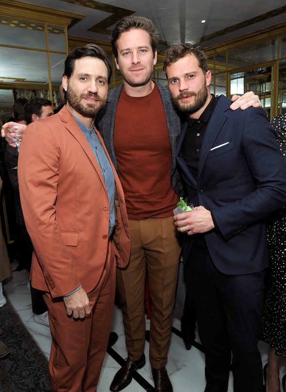 stay high (armie) - Page 3 Jamie-dornan-helps-celebrate-timothee-chalamet-at-gq-event-01