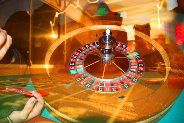 4 queens hotel reviews emerald casino