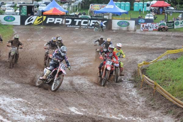 Motocross Carro Trilha Motinha Radical Infantil Colecionável - Kendy  Presente - Caminhões, Motos e Ônibus de Brinquedo - Magazine Luiza