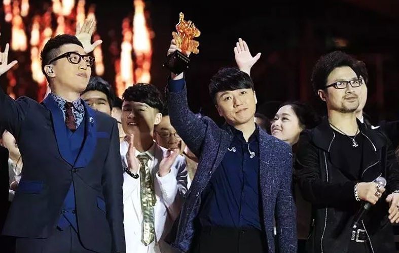 Voice of China Season 4 Episode 13 Finale - Zhang Lei crowned winner