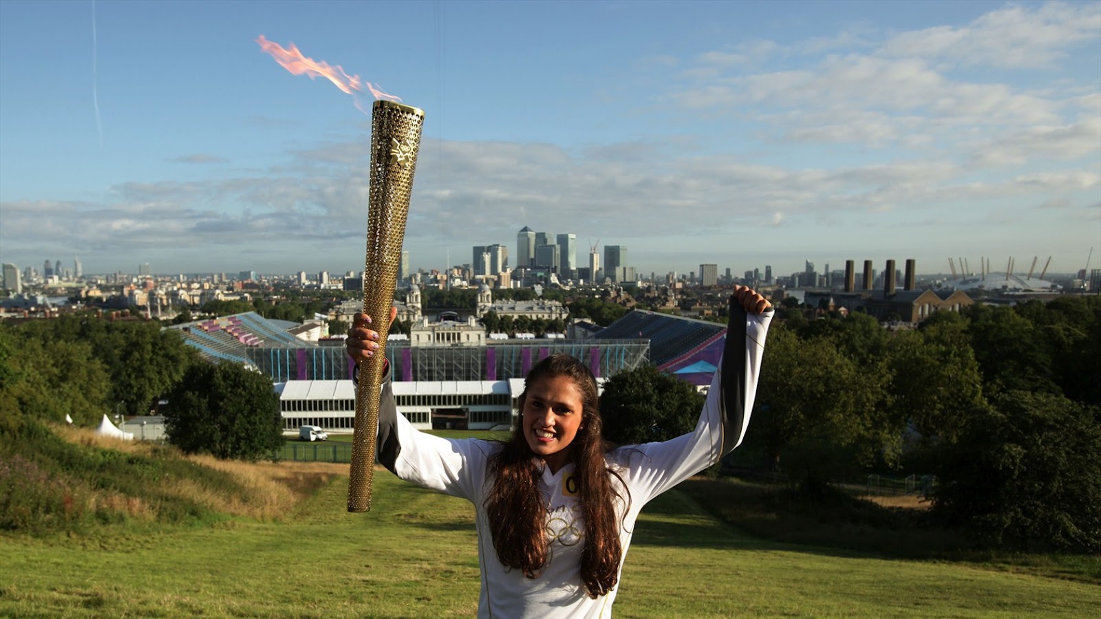 Gallery Olympics Live The Olympic torch arrives in London 17 photos