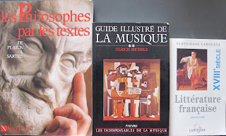 book cover shot of "les Philosophes par les textes," "Guide illustré de la Musique," and "Littérature française XVIIIe siècle"
