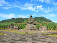 Mau Travelling ke Dieng Tapi Bingung Transportasi Hemat Naik Apa?? Simak Tips berikut ini Mau Travelling ke Dieng Tapi Bingung Transportasi Hemat Naik Apa?? Simak Tips berikut ini