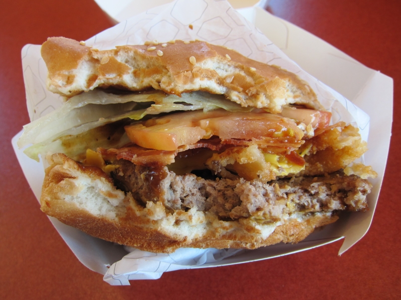 Review Jack in the Box Outlaw Burger