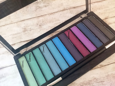 AMU Makeup Revolution Redemption Palette Mermaids vs Unicorn: Little Unicorn Eye Makeup 