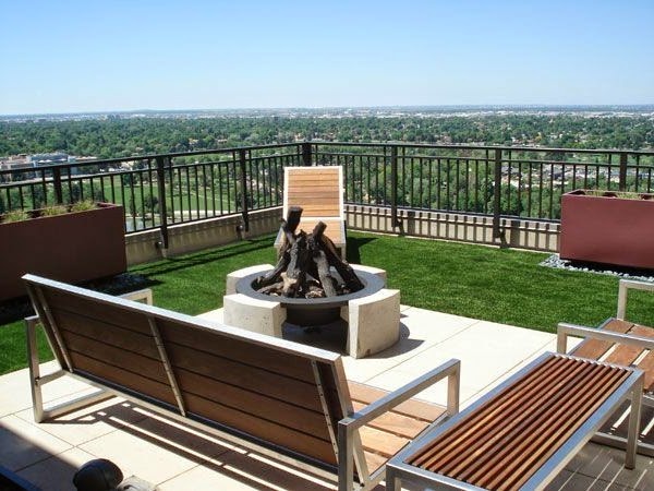 Artificial grass for a balcony, terrace or garden &#8211; great examples!