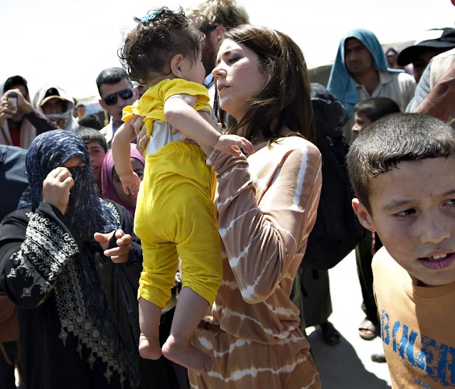 Crown Princess Mary of Denmark  visited a refugee camp in Jordan.