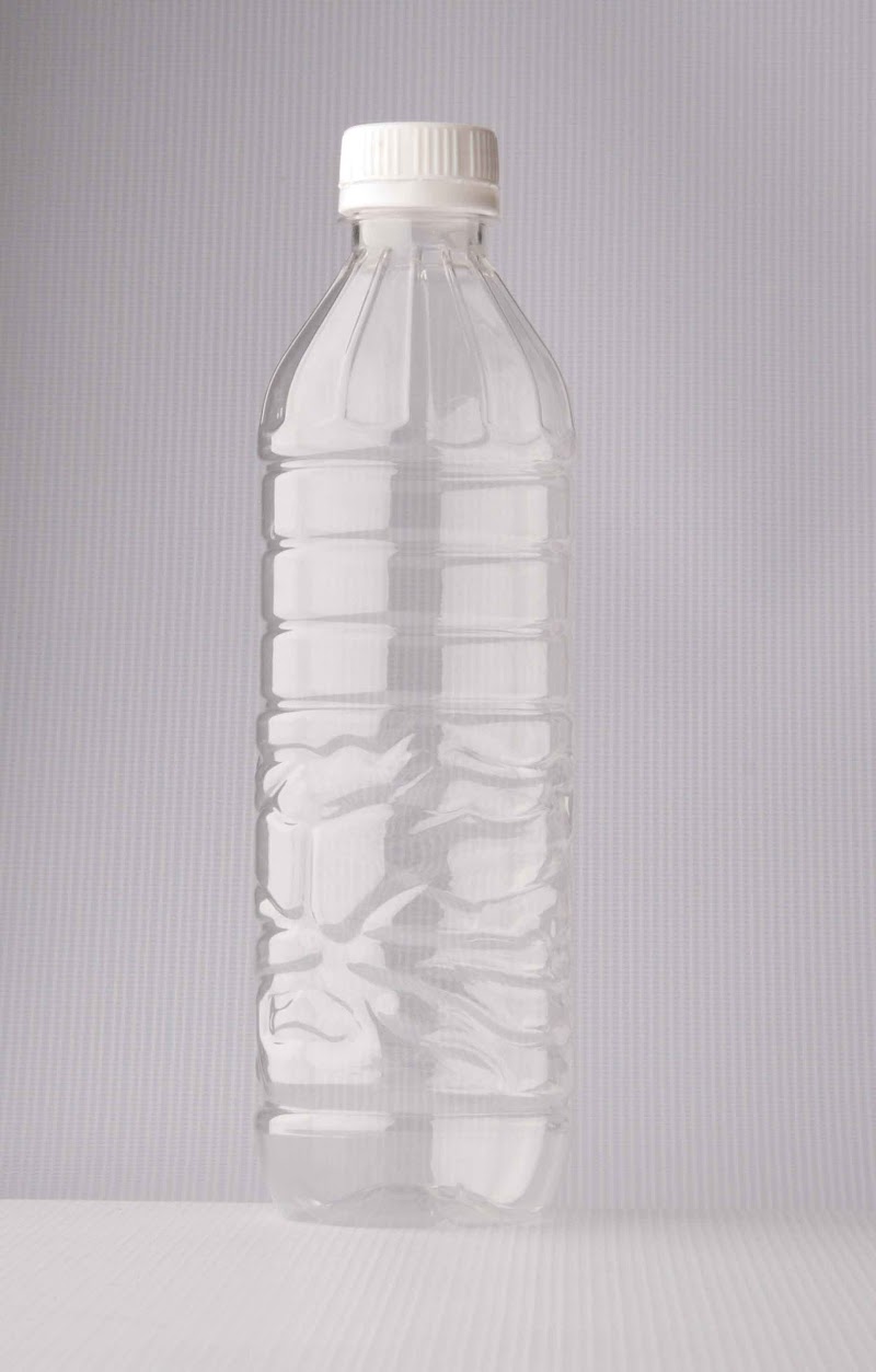Inspirasi Spesial Botol Aqua Kosong, Pot Botol