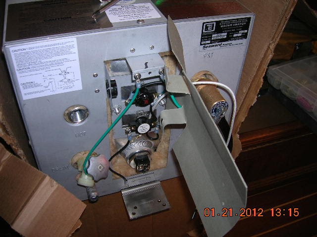 Chip & Debbie Willis on s\v Elegant'sea: Seaward F600 hot water heater