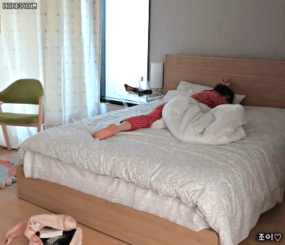 효리네민박 3화 아이유(섹시가수 이지은).gif | 인스티즈