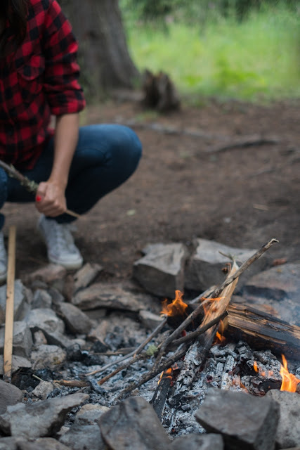 how to choose a spot to build a campfire
