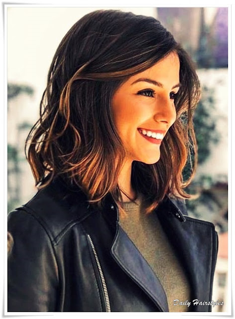 15 Trendy Medium Short Hairstyles 2019 Female Daily Hairstyles
