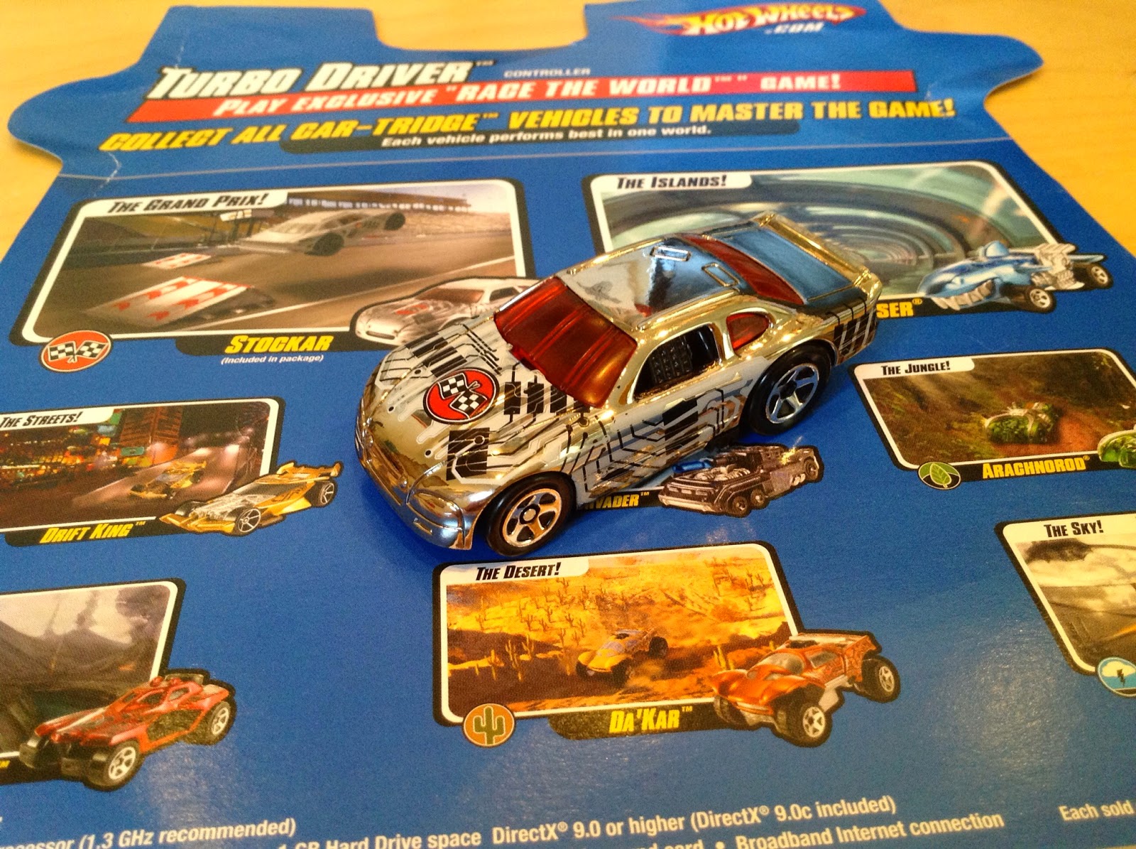 Hot Wheels 2010 Race World Earth 04/04 – Translucent See-Thru Stock Car 1:64 Scale - View #8
