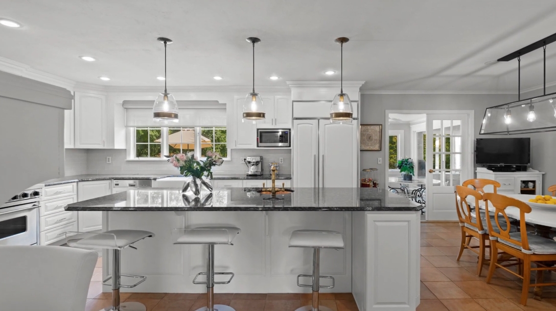 39 Interior Design Photos vs. 165 High Point Ln, Fairfield, CT Luxury Home Tour