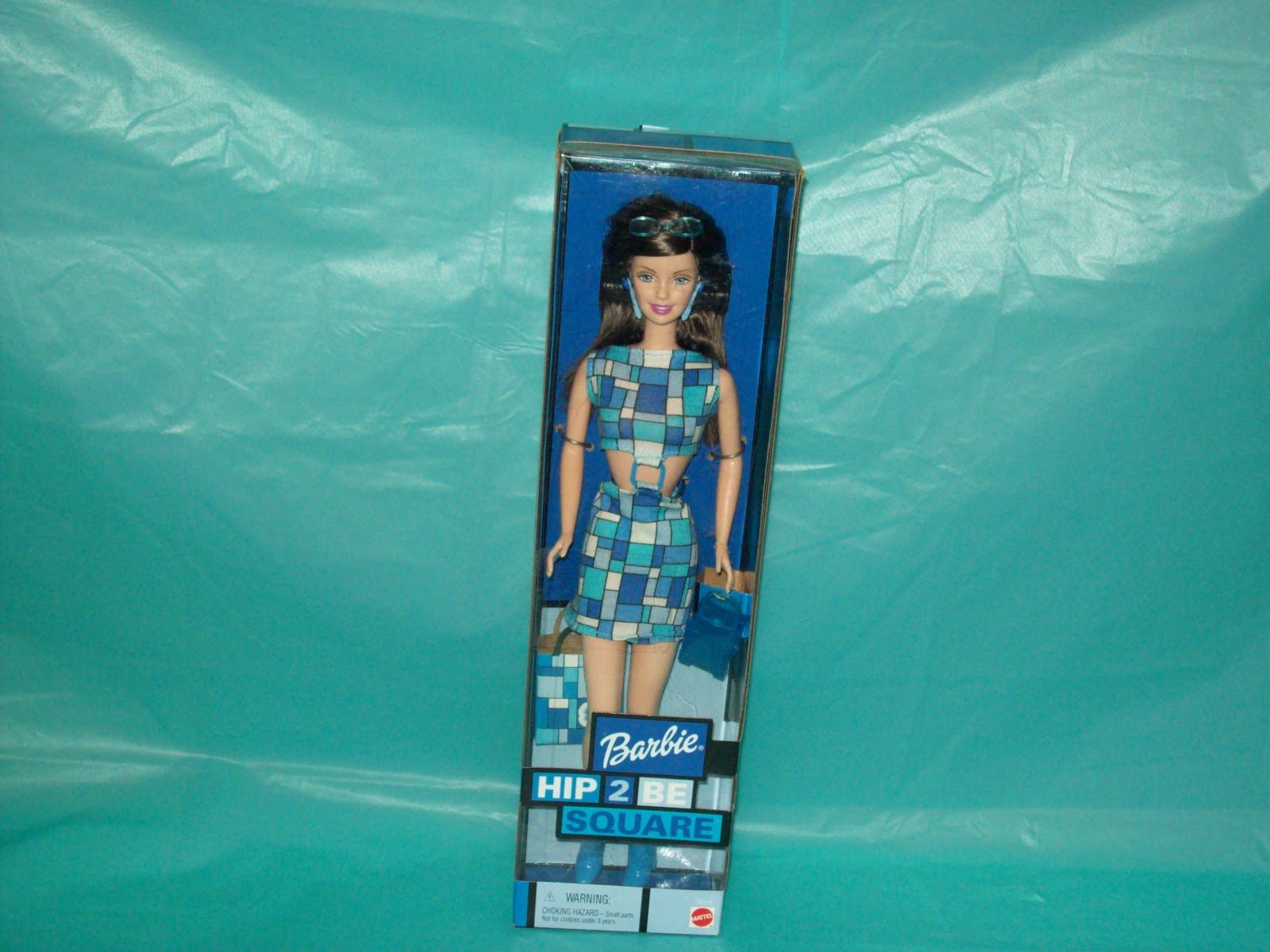 Diaries of a Collectaholic: HIP 2 BE SQUARE BARBIE DOLL