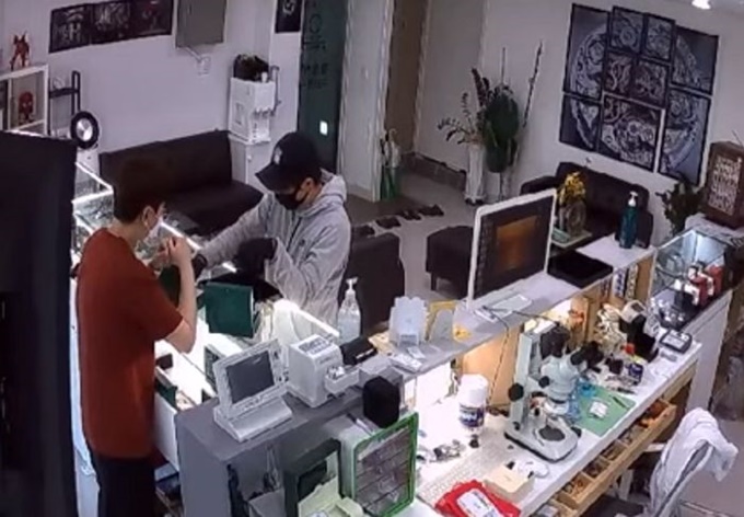 이미지에 대체텍스트 속성이 없습니다; 파일명은 1j4ymm7mdk0yl4g31o5k.jpg 입니다.