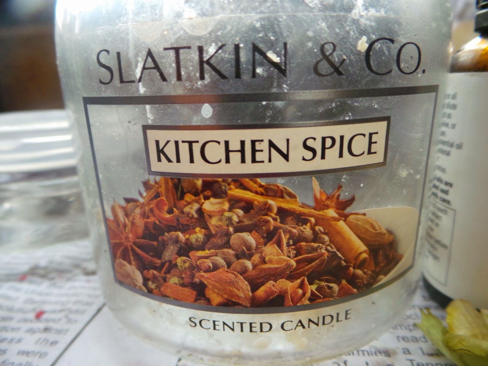 MAKING YOUR SCENTED CANDLES THE NIGERIAN WAY. nappilynigeriangirl