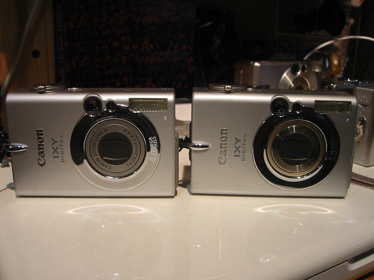 jimmy`s Canonデジカメ コレクション: IXY DIGITAL 400と500