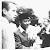 Soekarno dikerumuni wartawan Amerika di pengasingan di Parapat, 1949