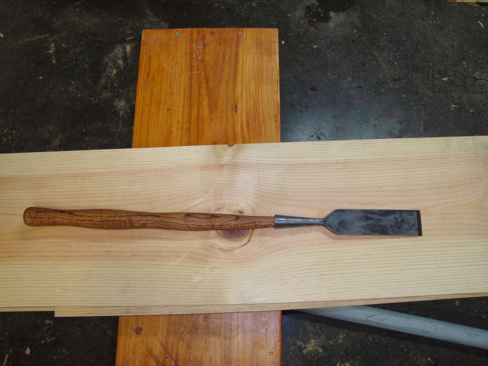 Brotherwood Make A Chisel Handle from Firewood
