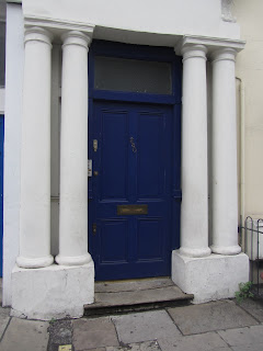 Puerta de la película "Notting Hill" con Hugh Grant y Julia Roberts como protagonistas.