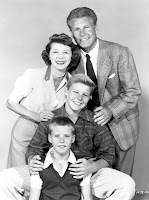 Thrilling Days of Yesteryear: Passing the hat around (again)