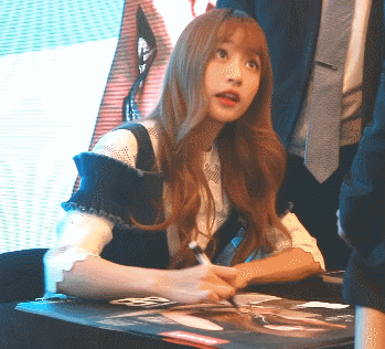 행사 두탕 뛴 오늘자 하니 | 인스티즈