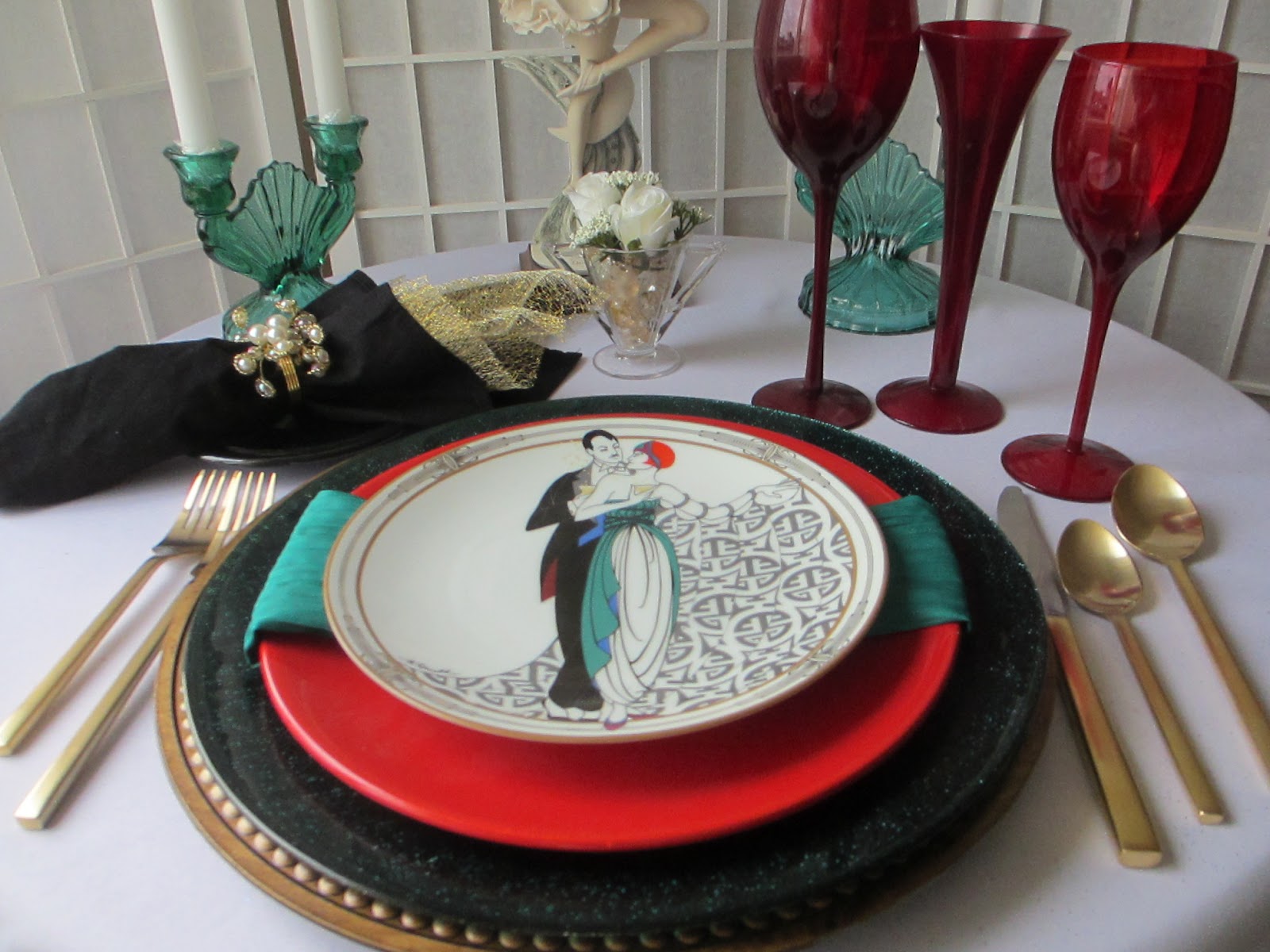 Table for One Art Deco Table for One 4