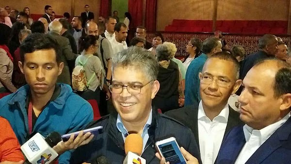 Están los muchachos preparados con sus evaluaciones finales, el cierre del año escolar será el 14 julio Están los muchachos preparados con sus evaluaciones finales, el cierre del año escolar será el 14 julio