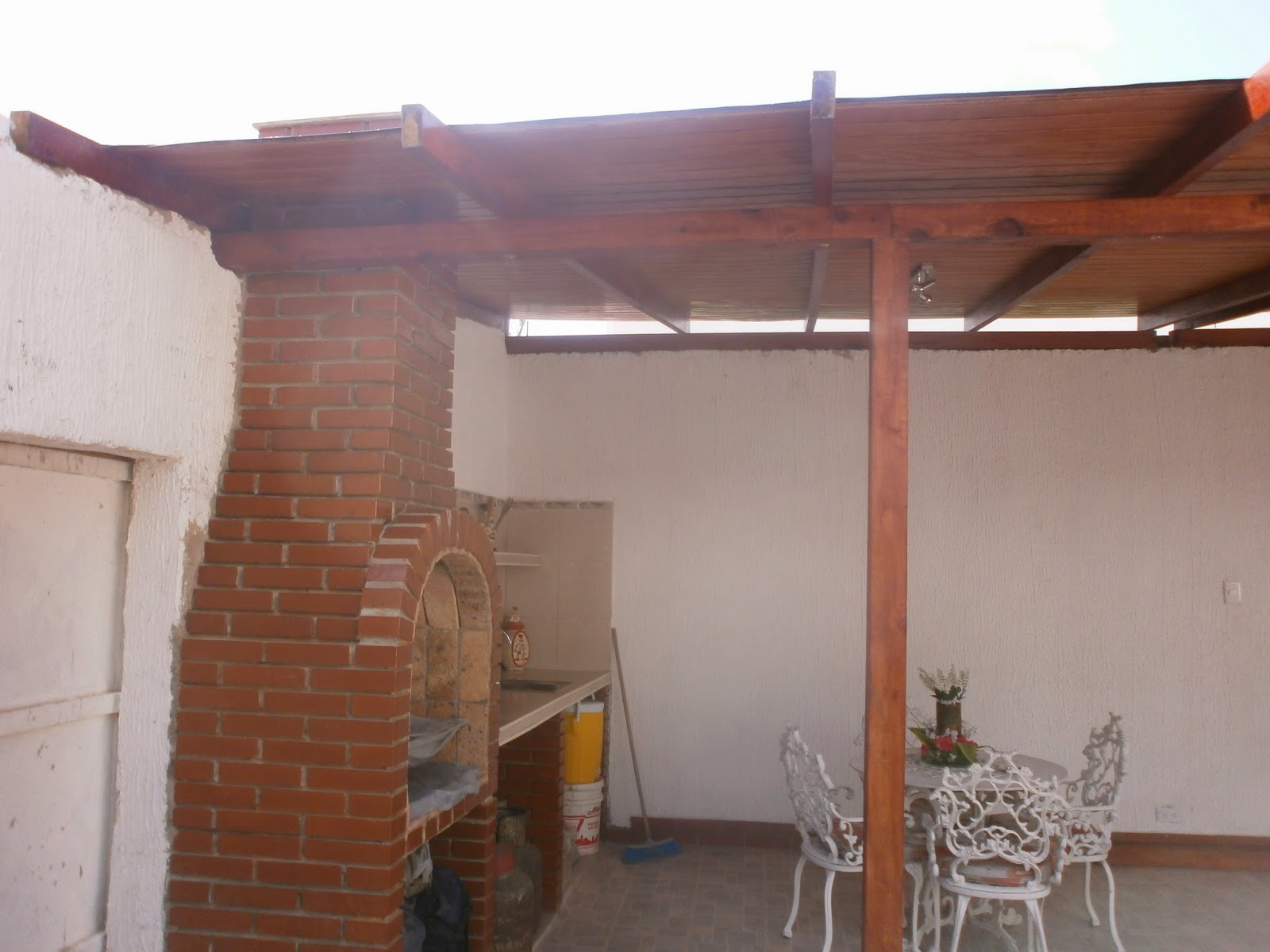 DECORA-YA / Remodelación de un Patio.