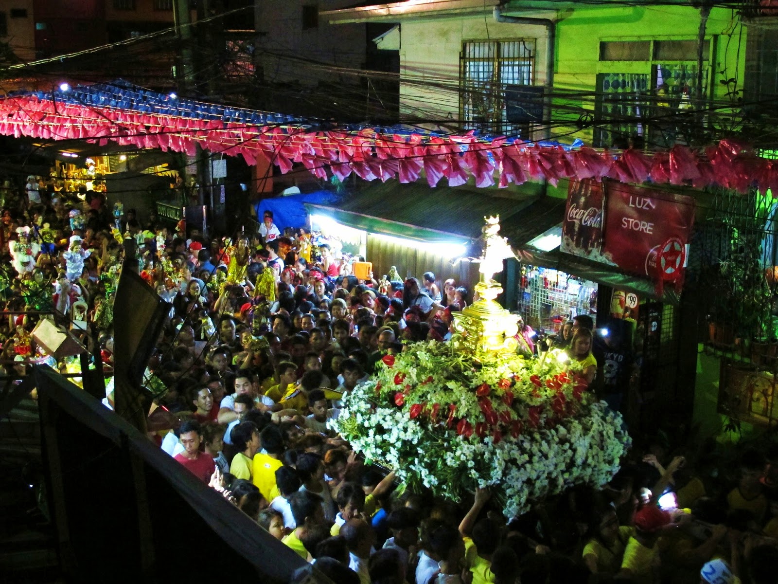 Gridcrosser: Tondo Throbbing: Fiesta at a Manila District
