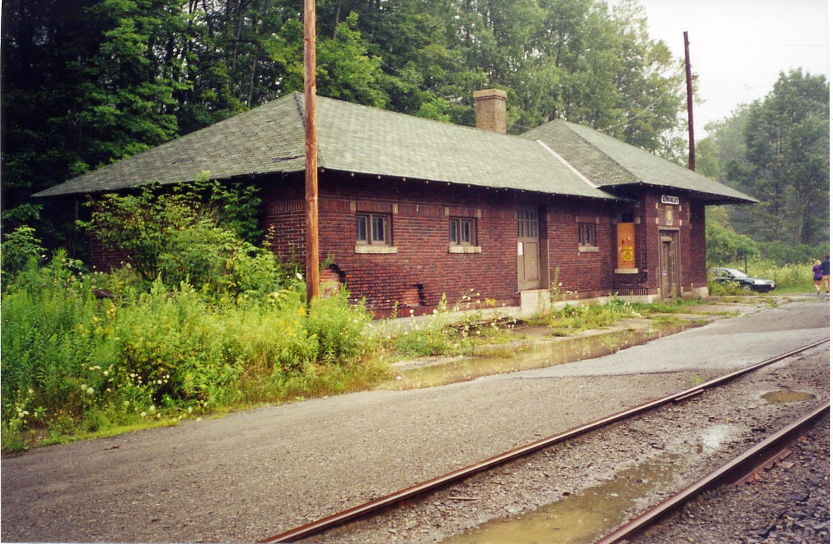 Frank's Place Kingsley Pa Lackawanna Station