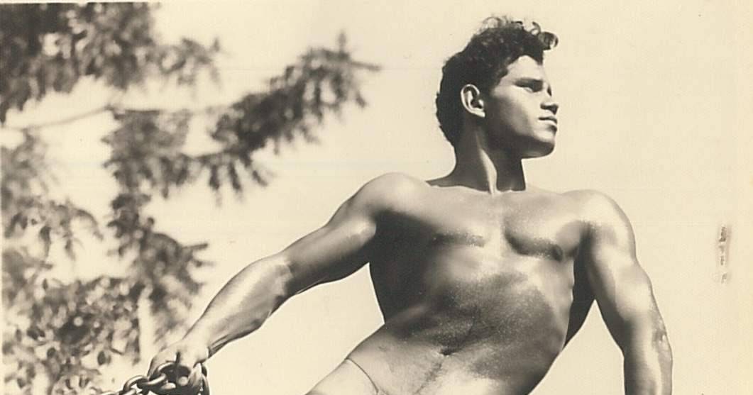 The Athletic Model Guild took this photograph of Larry Hale. 