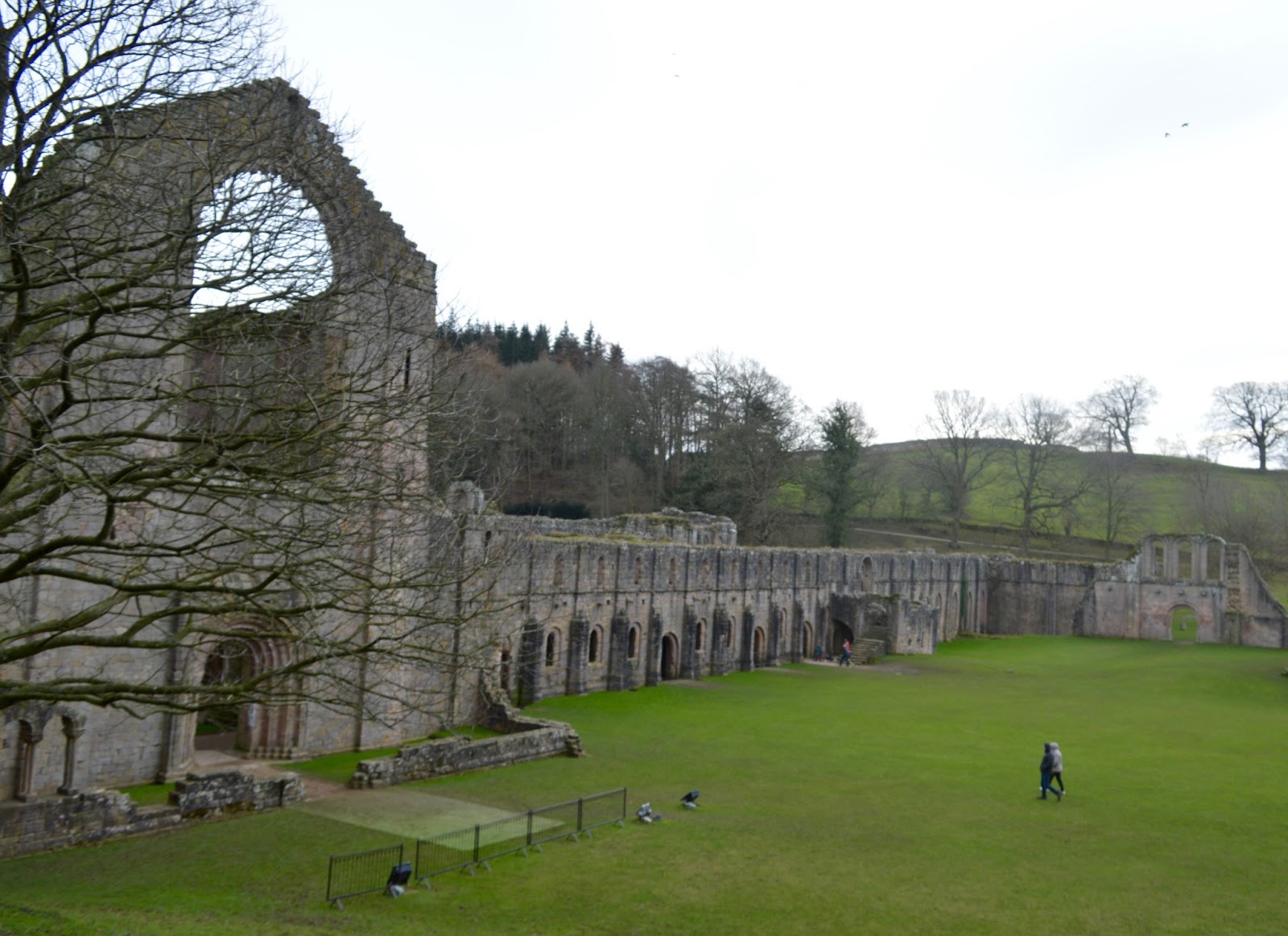 A 3 hour lunch stop at Fountains Abbey with kids North East Family Fun