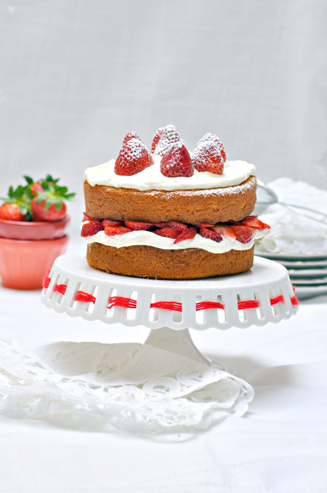 Victoria sponge cake con fresas - Tú eres el Chef | Recetas paso a paso de  repostería y cocina