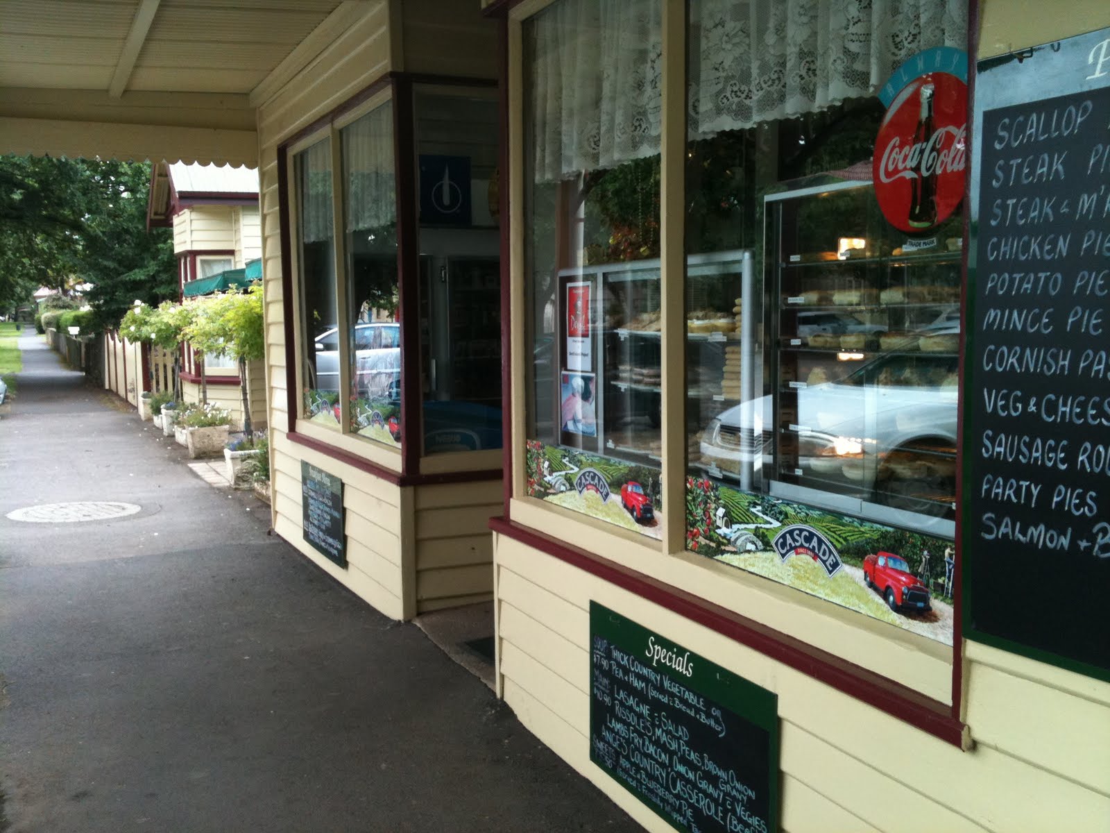 ♥ Adventures, Thoughts and Mindless Chatter ♥ Snack Bakery Tea Rooms