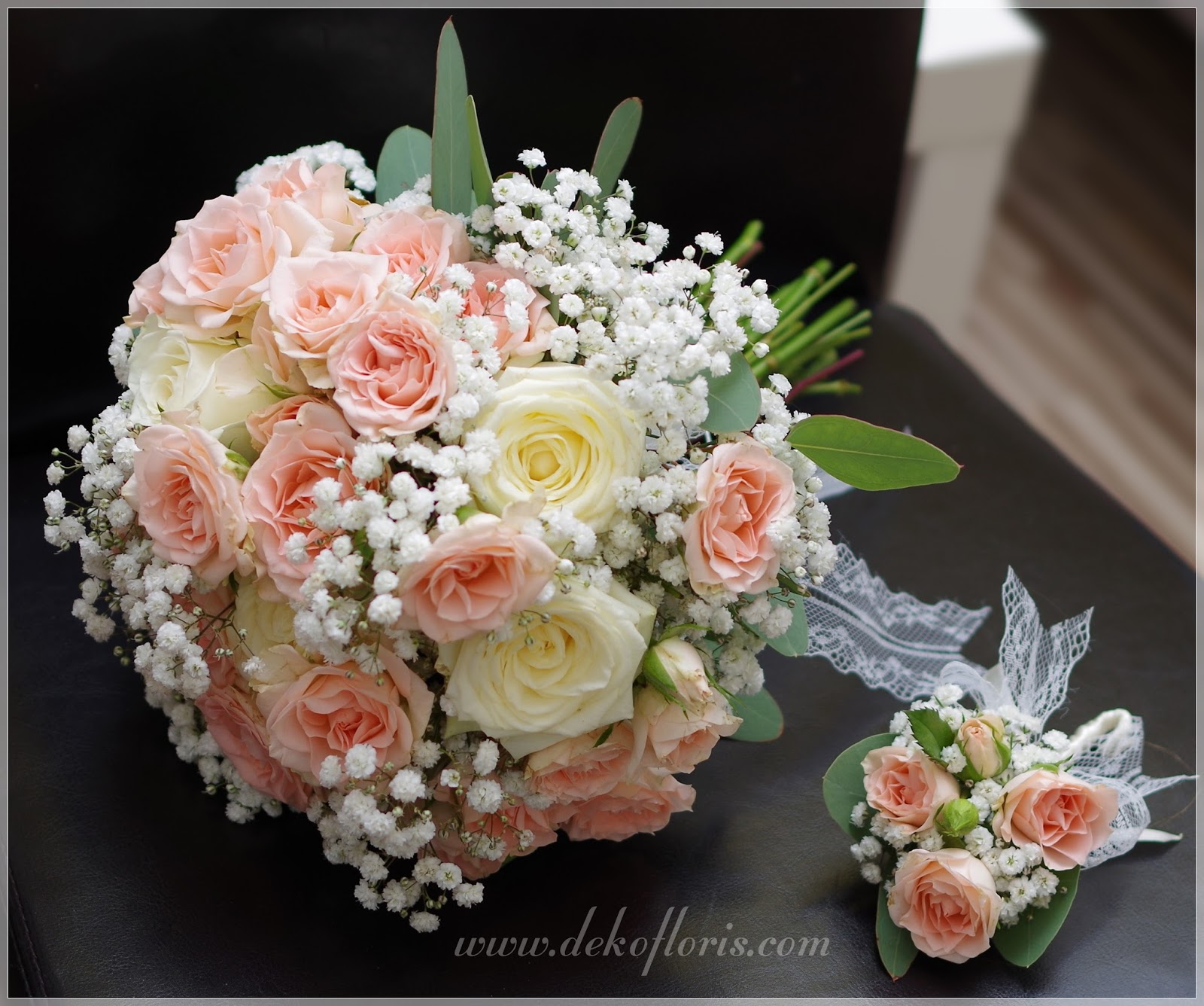 Romantyczny różowy bukiet ślubny z róż i gipsówki opolskie