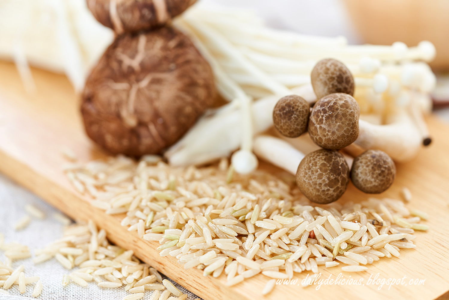 dailydelicious: Brown Rice with Mushroom: One dish meal