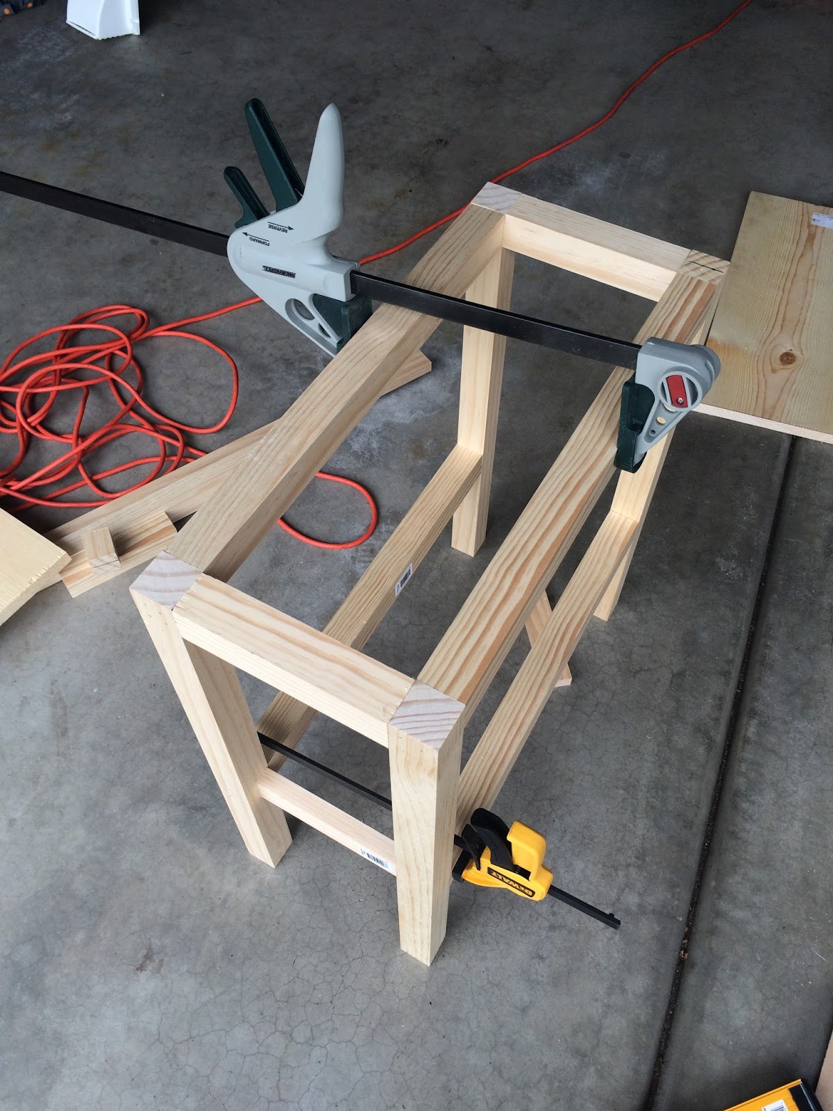 How To Build A Farmhouse Accent Table Delightfully Noted
