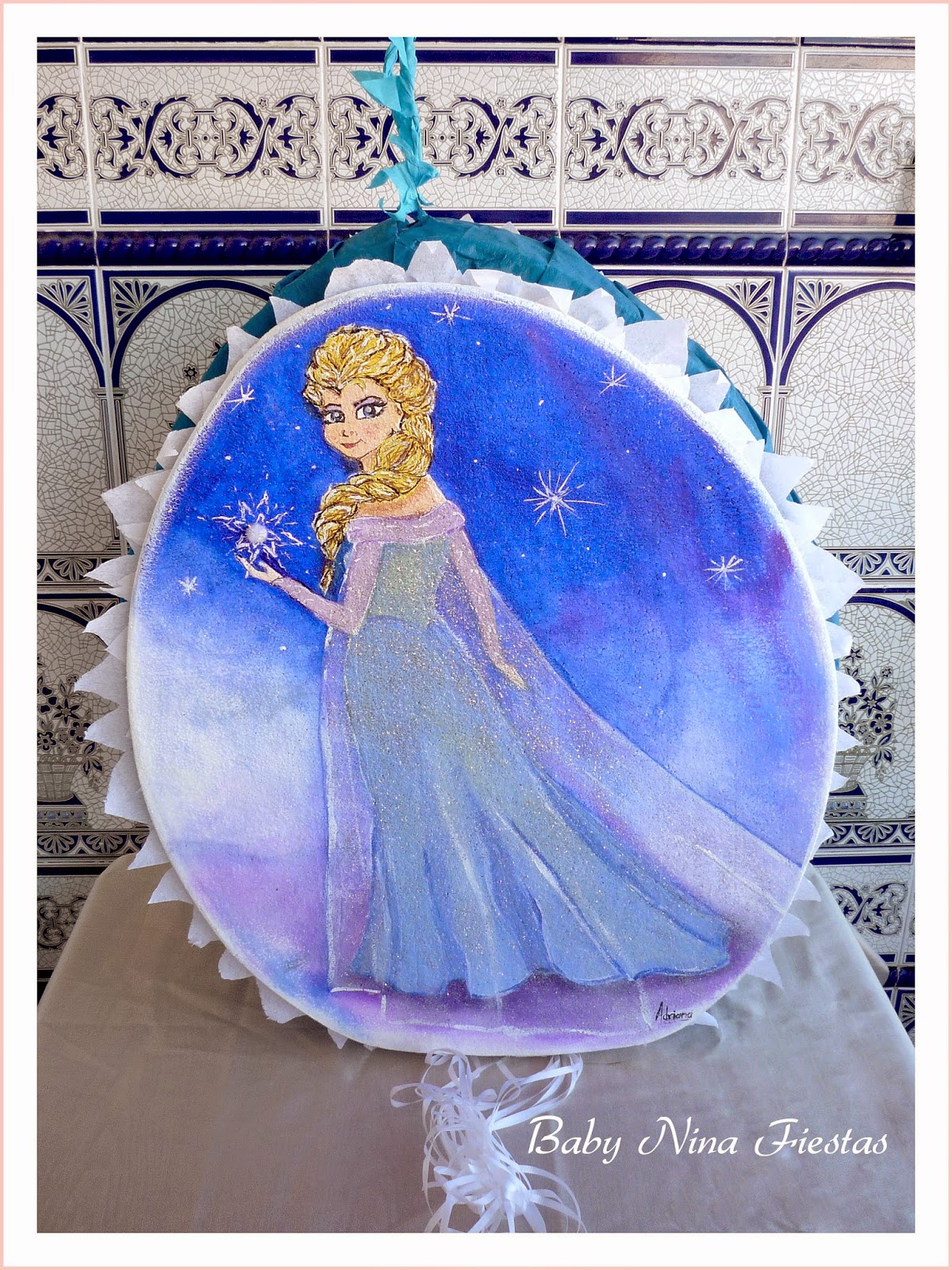 Baby Nina Fiestas: Tarta y piñatas Frozen para Ana e Isabella