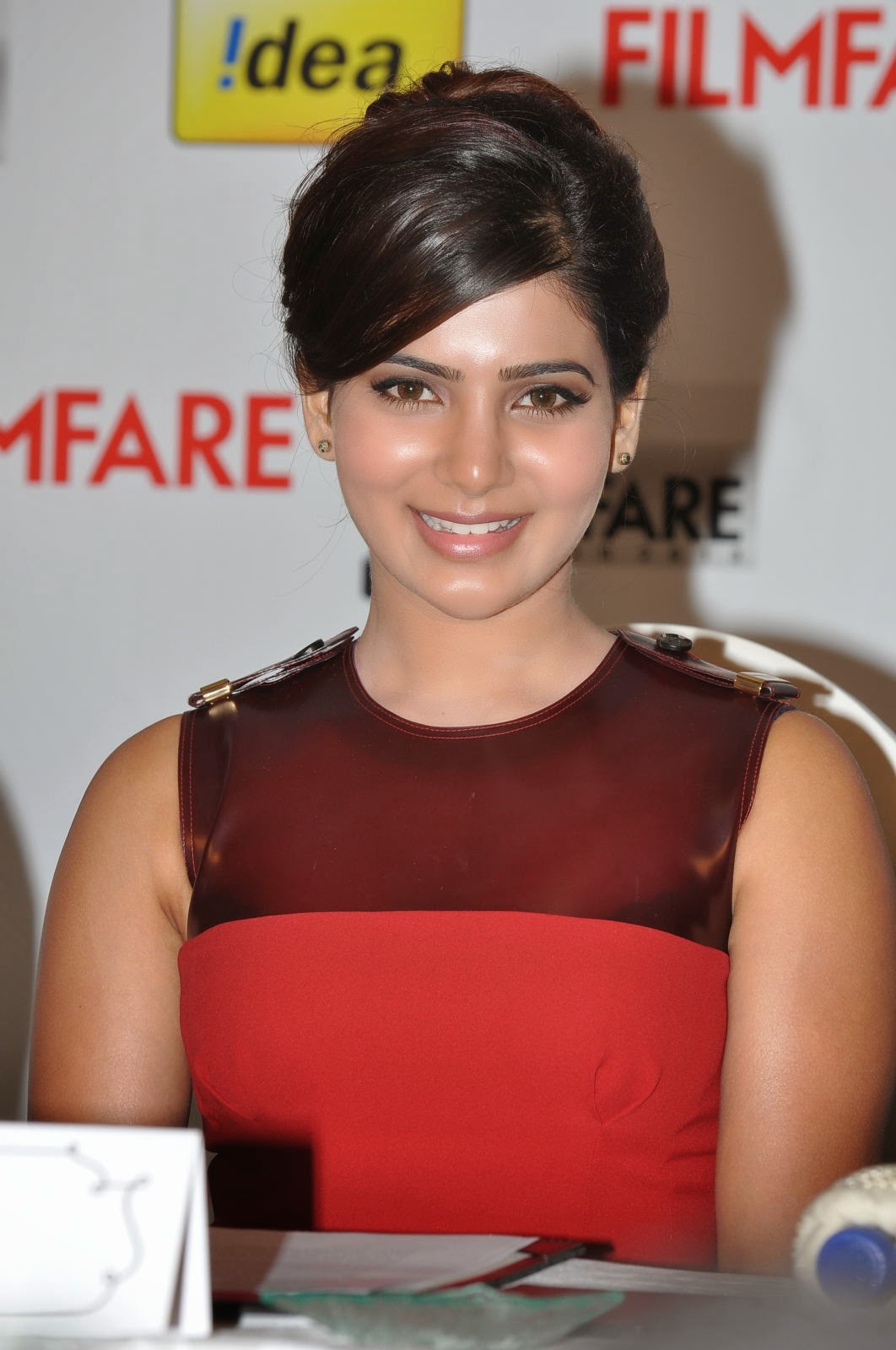 Samantha_Glam_Photos_at_Filmfare_Press_M