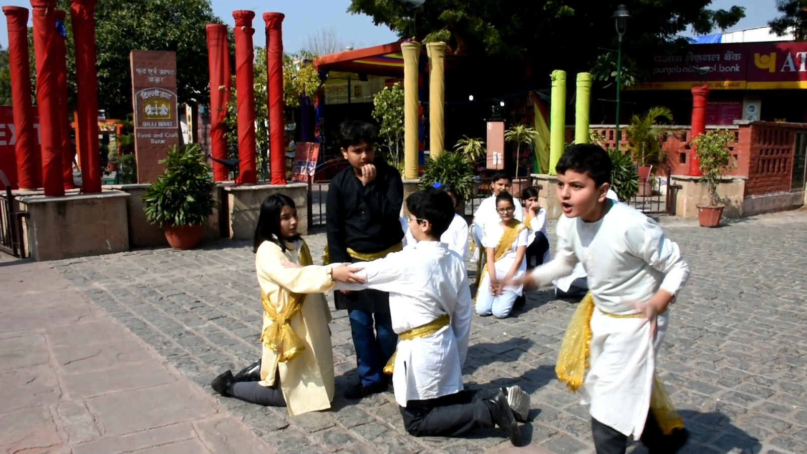 Students of Ambience Public School sensitizing people on Carbon